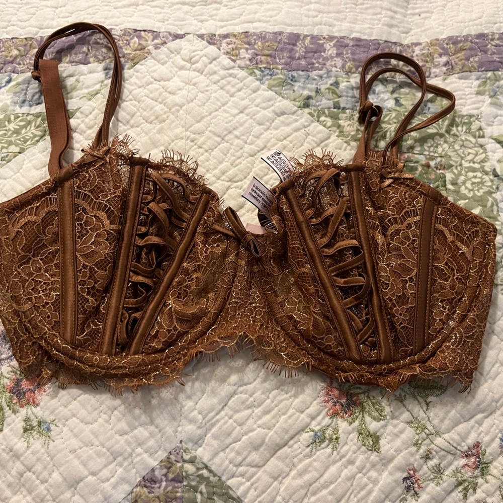 Victoria's Secret Brown Lace Bra with Adjustable Straps